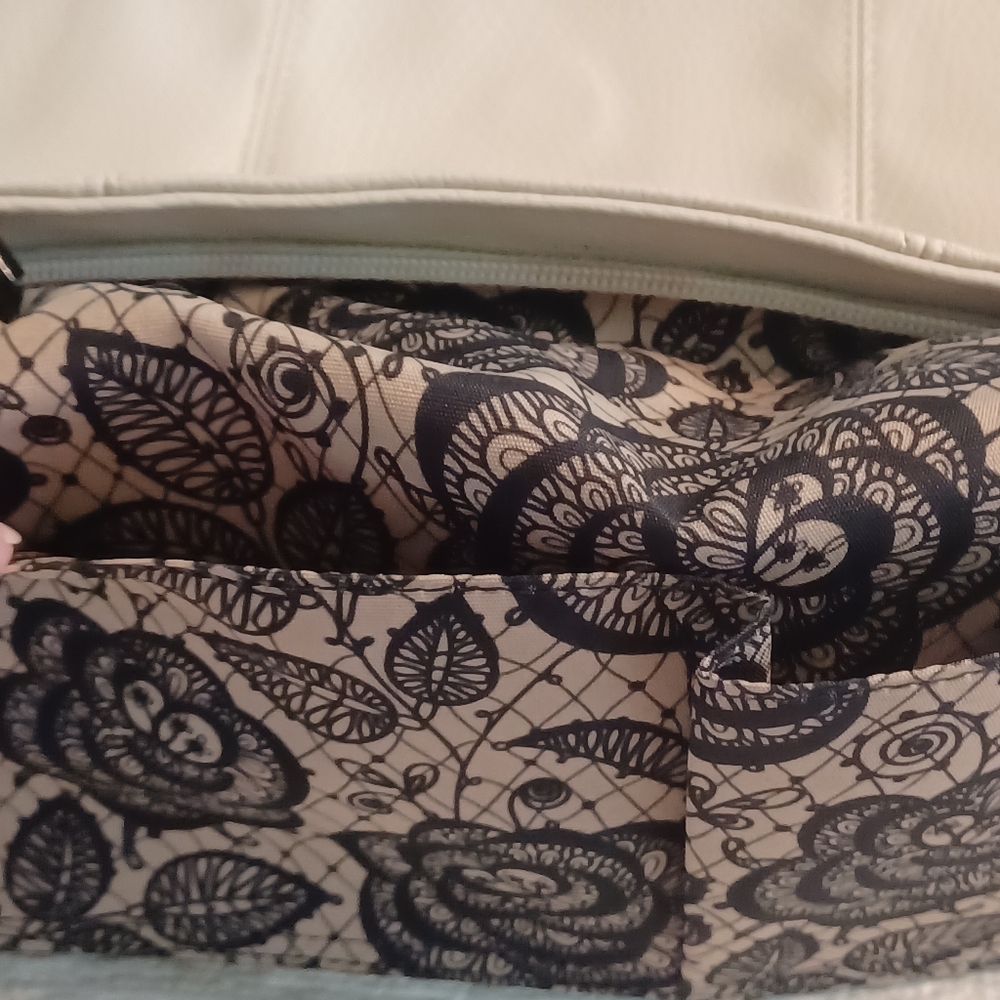 CARLOS BY CARLOS SANTANA WRISTLET/CLUTCH BAG - Picture 8 of 14
